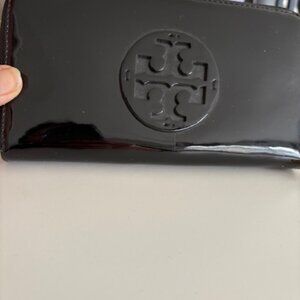 Brand New Tory Burch Black Patent Leather Wallet